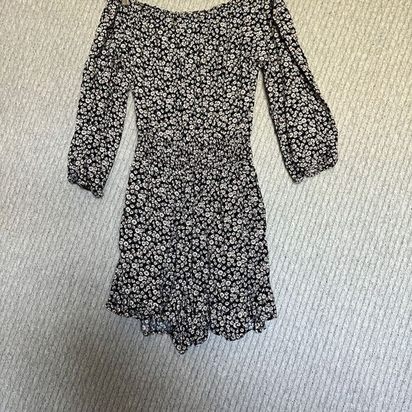 Hollister Black and White Floral Jumpsuit - Picture 9 of 12